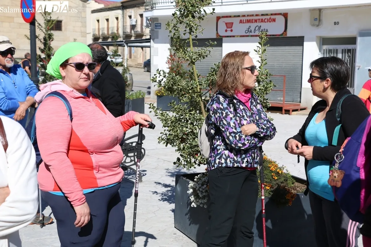 Excelente jornada de senderis en Barruecopardo para conocer las arribes del Huebra / CORRAL 