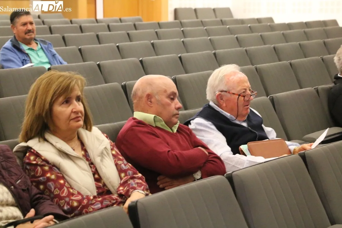 Asamblea de asociaciones de la Unión Comarcal de Mayores en Vitigudino / CORRAL