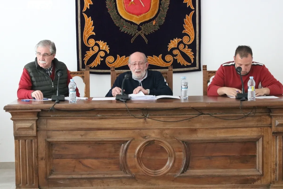 Otro de los acuerdos de la sesión fue reconocer al pintor de Vitigudino, Vidal González, con un acto por el centenario de su fallecimiento / CORRAL  