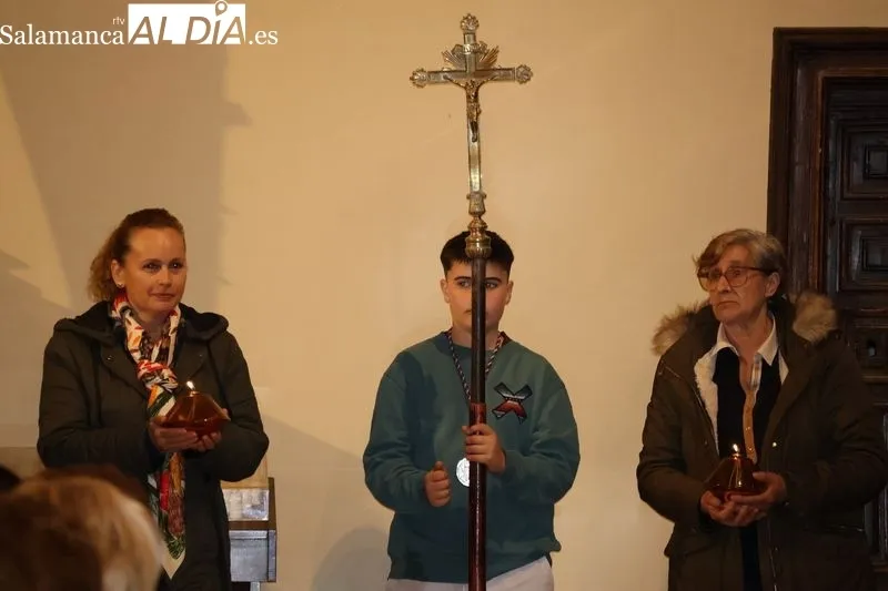 Foto 2 - La lluvia impide la primera procesi&oacute;n de Semana Santa