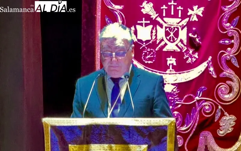Foto 7 - Reflexiones sobre la fe y la verdad, protagonistas del profundo preg&oacute;n de la Semana Santa a cargo del divulgador Rafael L&oacute;pez Borrego 