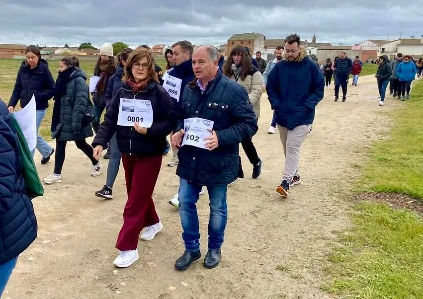 Palaciosrubios organizaba una Marcha Solidaria en favor de la Asociación CDKL5. Fotos Diputación