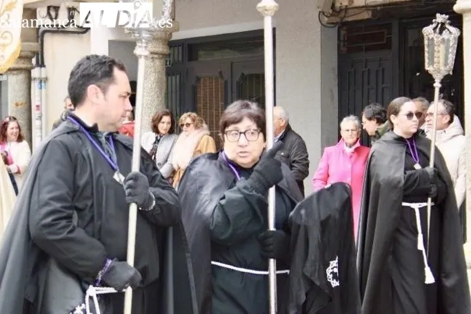 Foto 4 - Desbordante emoci&oacute;n en una multitudinaria Procesi&oacute;n del Resucitado en Pe&ntilde;aranda