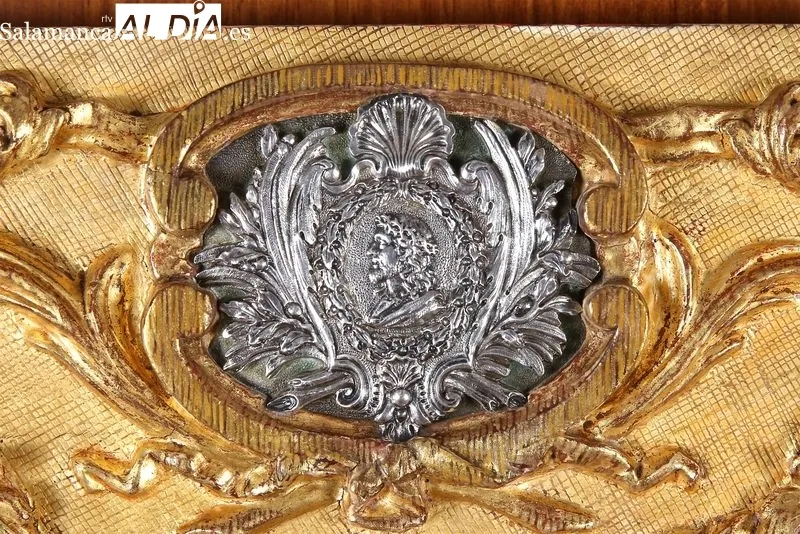 Foto 9 - Arte y fe: Restauradas las rejas de plata que custodian las reliquias de Santa Teresa