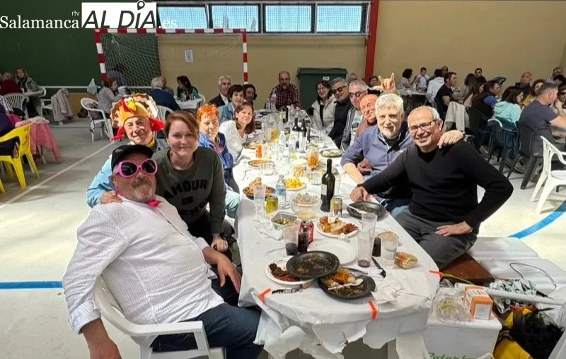 Comida Popular solidaria en Santiago de la Puebla