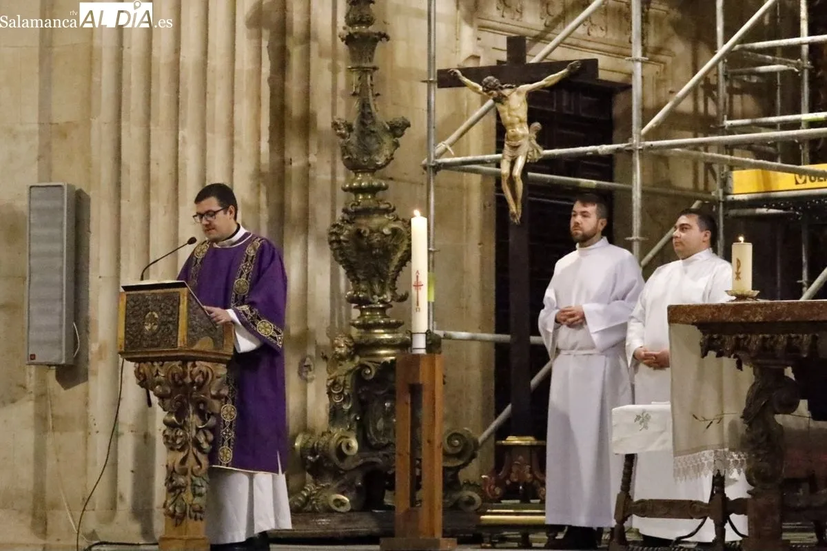 Misa funeral por el Papa Francisco en La Clerecía. Foto de David Domínguez