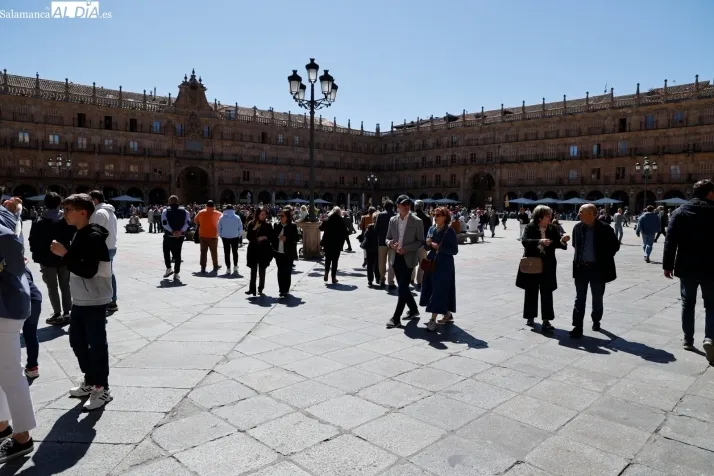 Foto 11 - FOTOS | La primavera se apodera de la Plaza Mayor de Salamanca