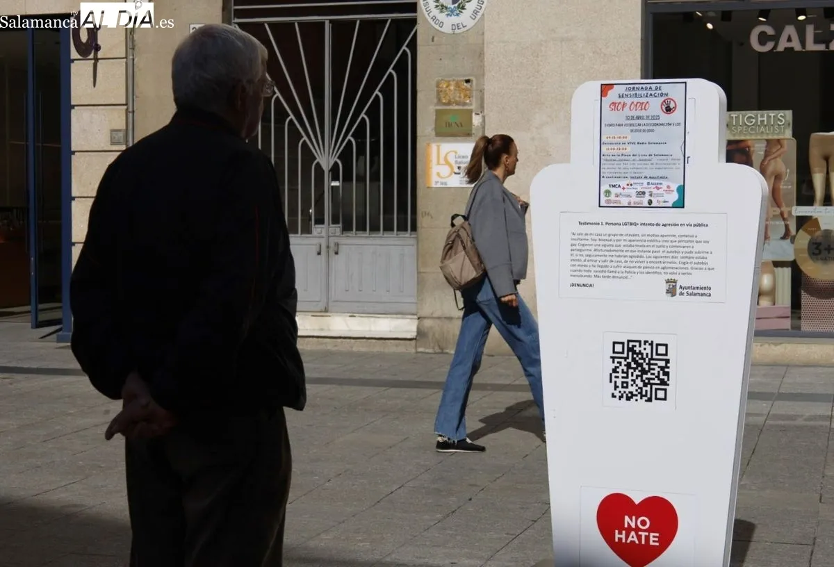 Jornada de sensibilización contra los delitos de odio en la Plaza Liceo. Foto de David Domínguez