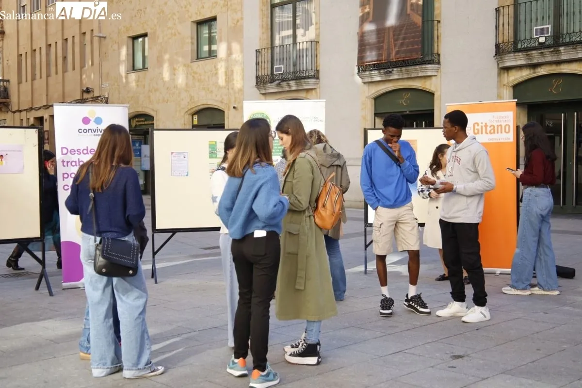 Jornada de sensibilización contra los delitos de odio en la Plaza Liceo. Foto de David Domínguez