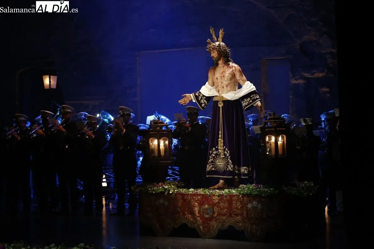 Pregón de la Semana Santa de Salamanca 2025 a cargo de Julio López Revuelta en el Teatro Liceo. Fotos: David Sañudo