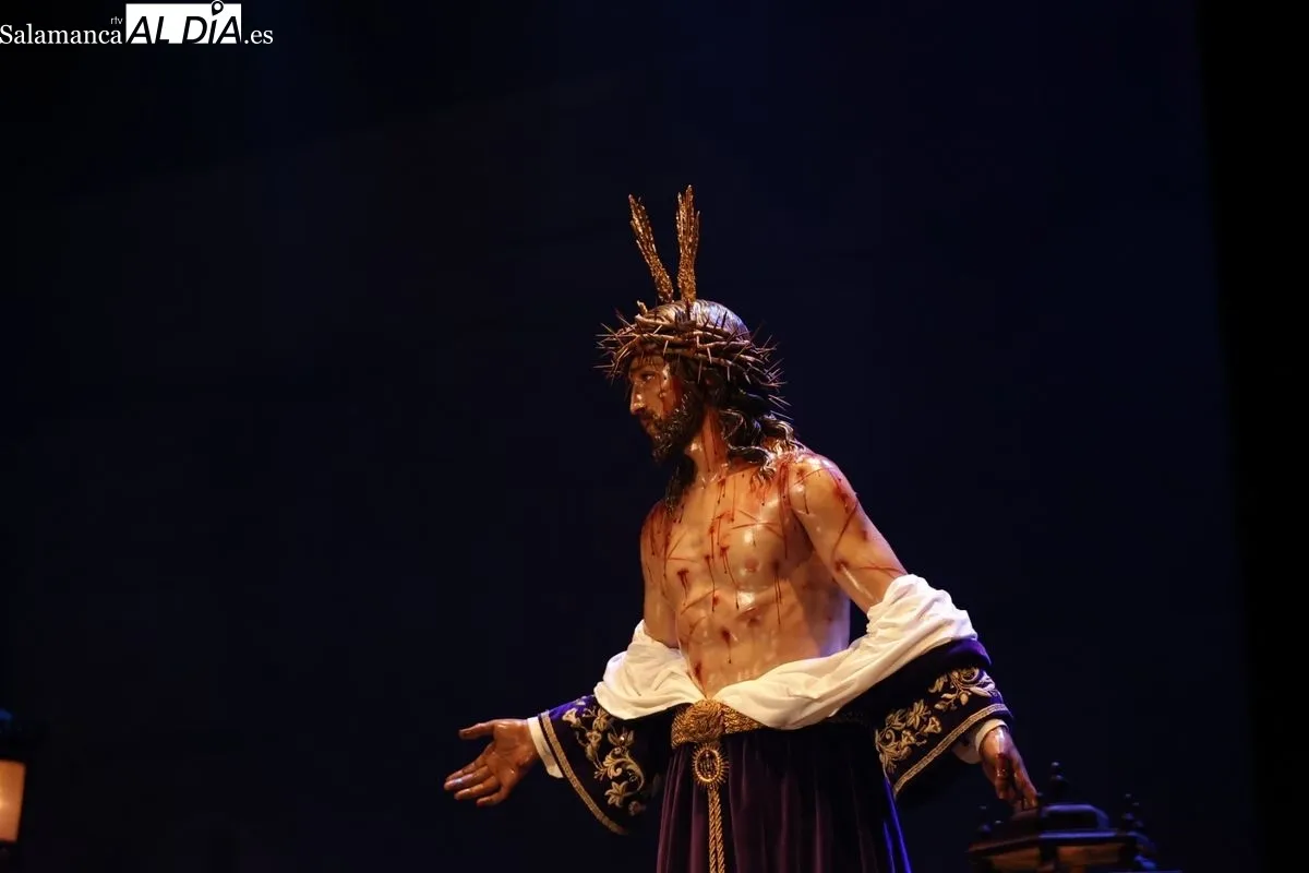Pregón de la Semana Santa de Salamanca 2025 a cargo de Julio López Revuelta en el Teatro Liceo. Fotos: David Sañudo
