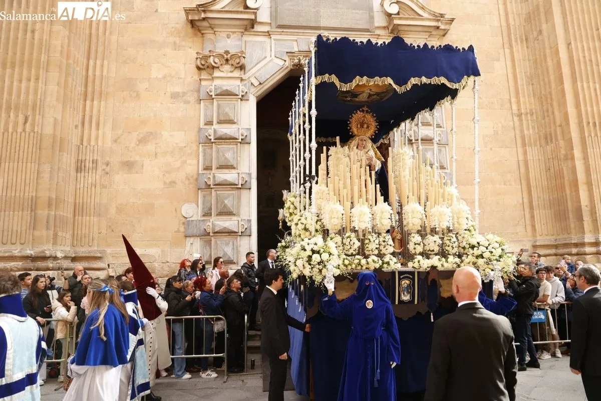 Procesión de la Hermandad Sacramental, Mercedaria y de Penitencia de Nuestro Padre Jesús Despojado de sus Vestiduras y María Santísima de la Caridad y del Consuelo. Fotos: David Sañudo