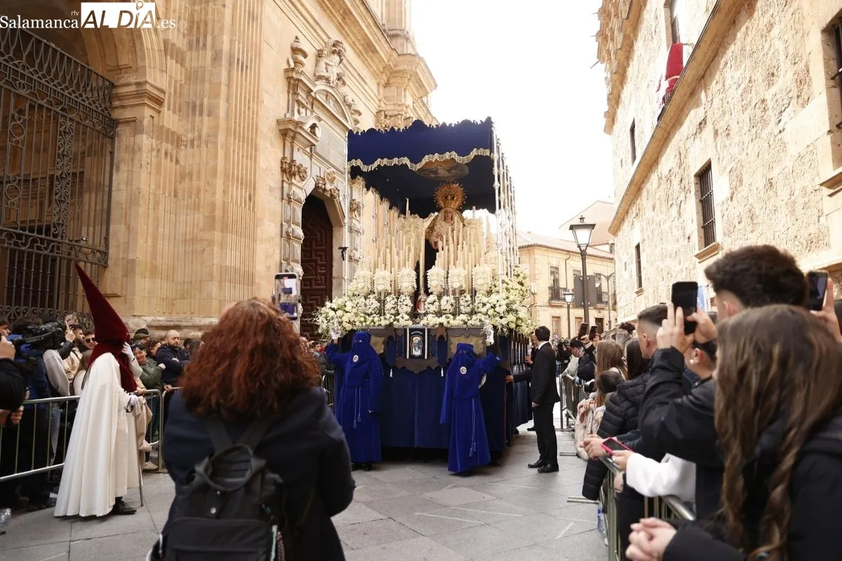 Procesión de la Hermandad Sacramental, Mercedaria y de Penitencia de Nuestro Padre Jesús Despojado de sus Vestiduras y María Santísima de la Caridad y del Consuelo. Fotos: David Sañudo