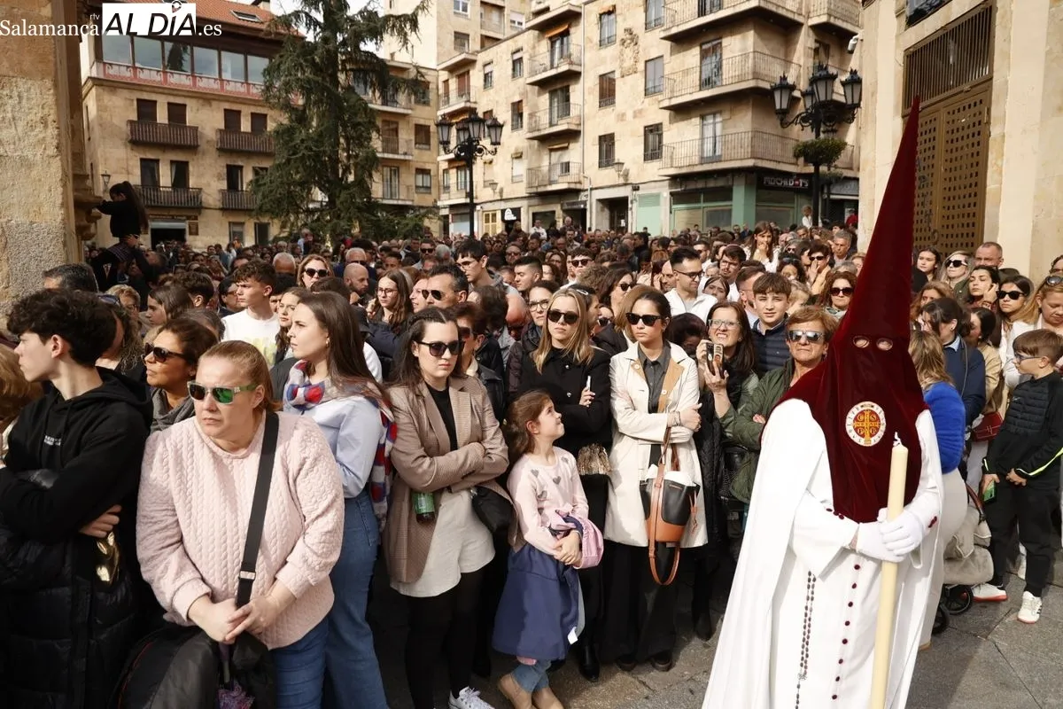 Procesión de la Hermandad Sacramental, Mercedaria y de Penitencia de Nuestro Padre Jesús Despojado de sus Vestiduras y María Santísima de la Caridad y del Consuelo. Fotos: David Sañudo