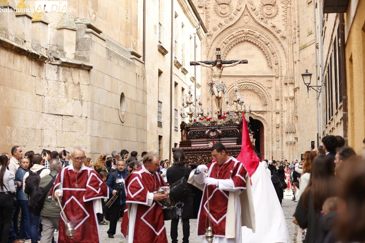 Procesión de la Hermandad de Nuestro Padre Jesús del Perdón en Salamanca