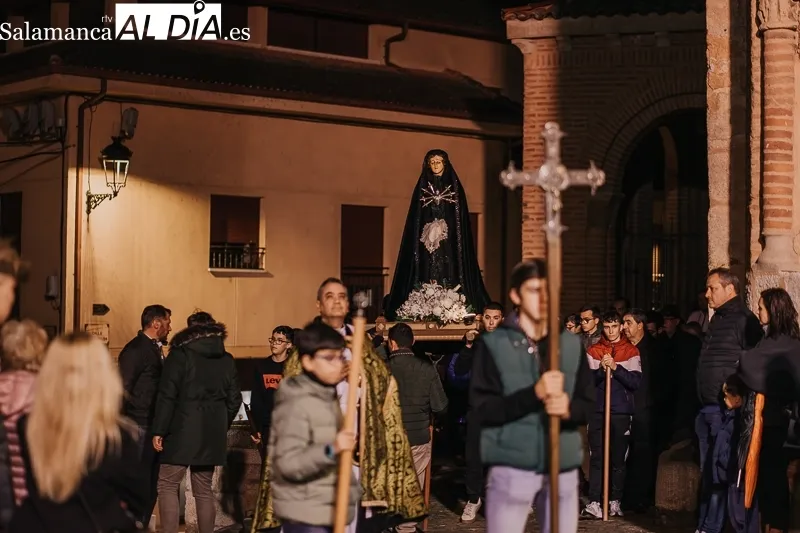 Foto 11 - El Silencio rompe la noche de Viernes Santo