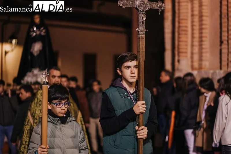 Foto 7 - El Silencio rompe la noche de Viernes Santo