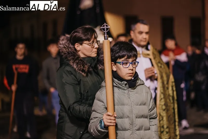 Foto 6 - El Silencio rompe la noche de Viernes Santo
