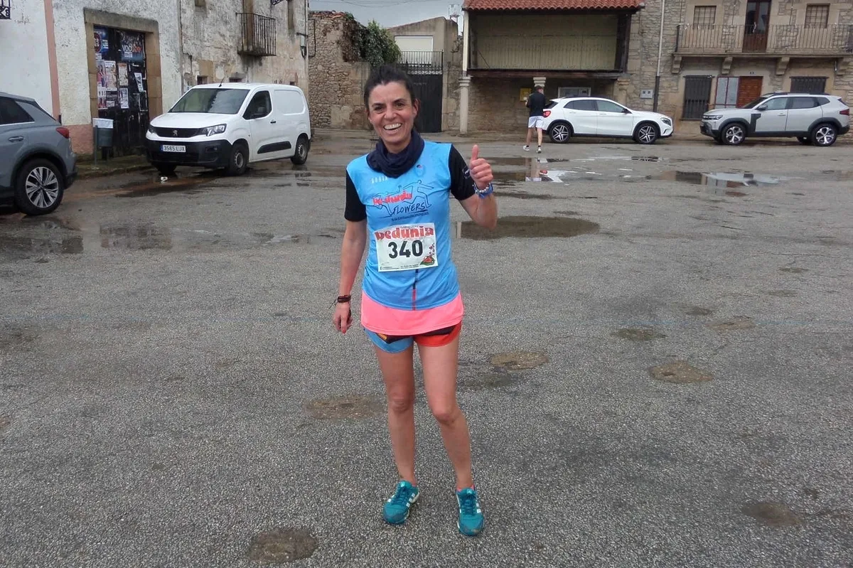 Hortensia Hernández, ganadora del VI Murallatón 'Tomás Martín' celebrada en Yecla de Yeltes
