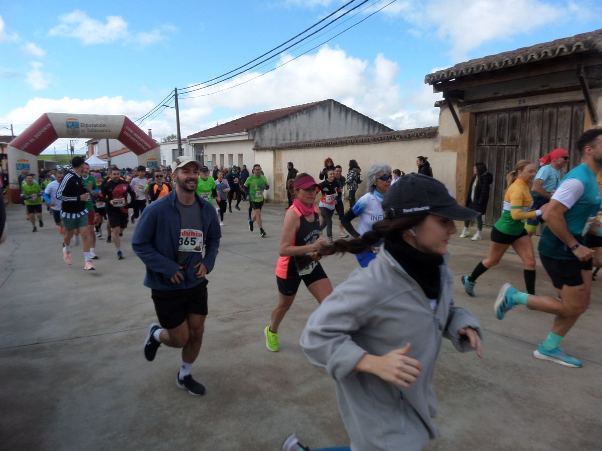 Tardáguila celebra con éxito la VI Carrera Popular Lenteja de La Armuña