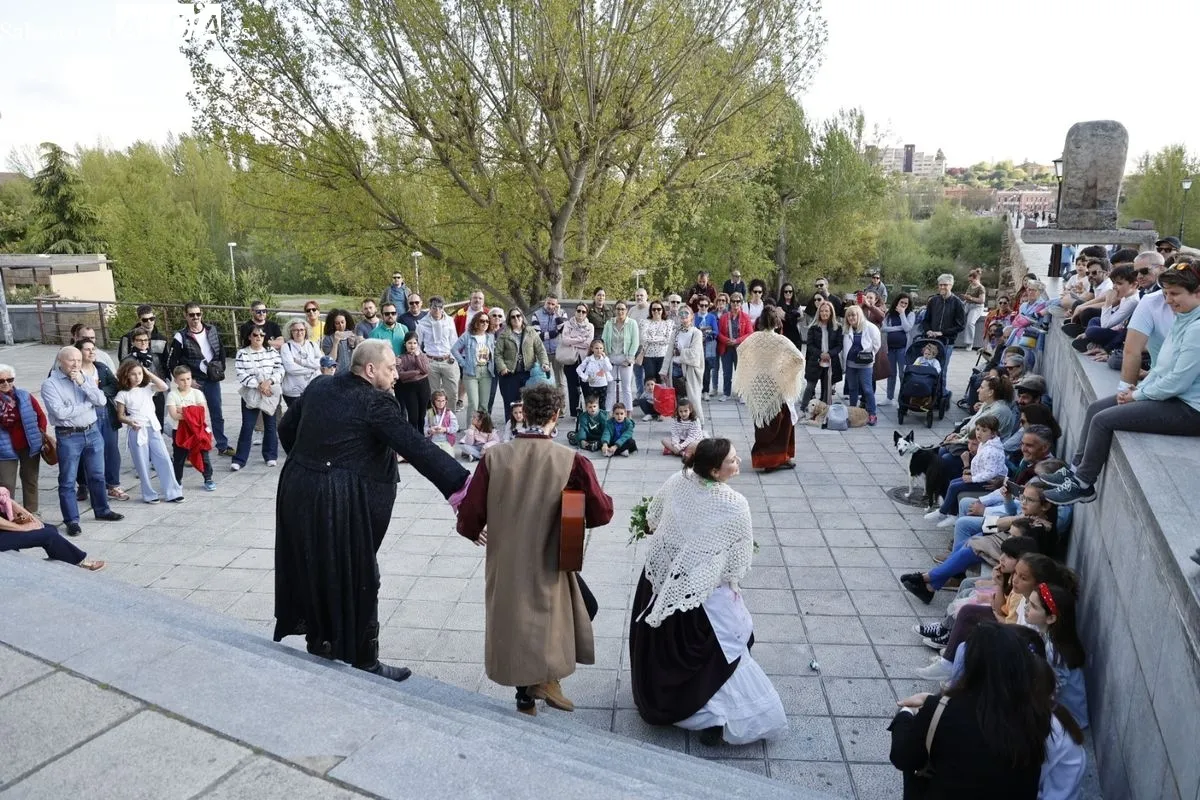 Visitas teatralizadas con motivo del Lunes de Aguas en Salamanca. Fotos: David Sañudo
