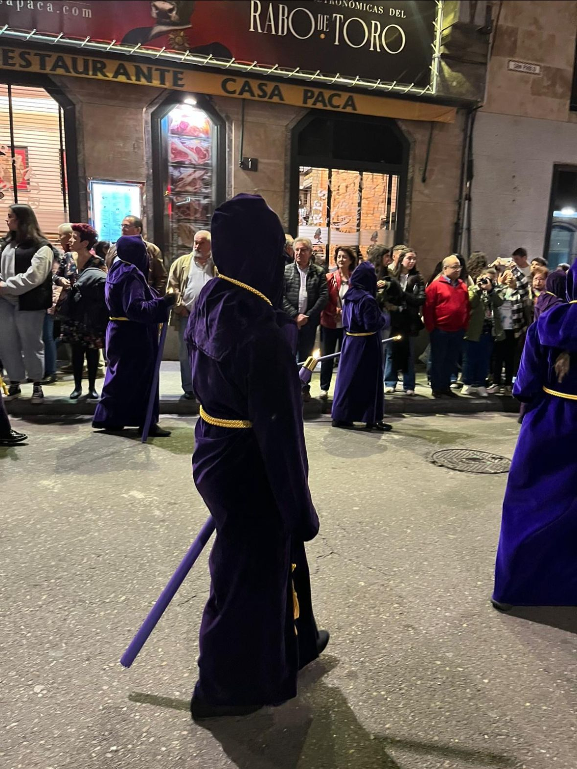 ENTREVISTA | Pilar y Leire, madre e hijas unidas por la pasión y el sentimiento de la Semana Santa de Salamanca