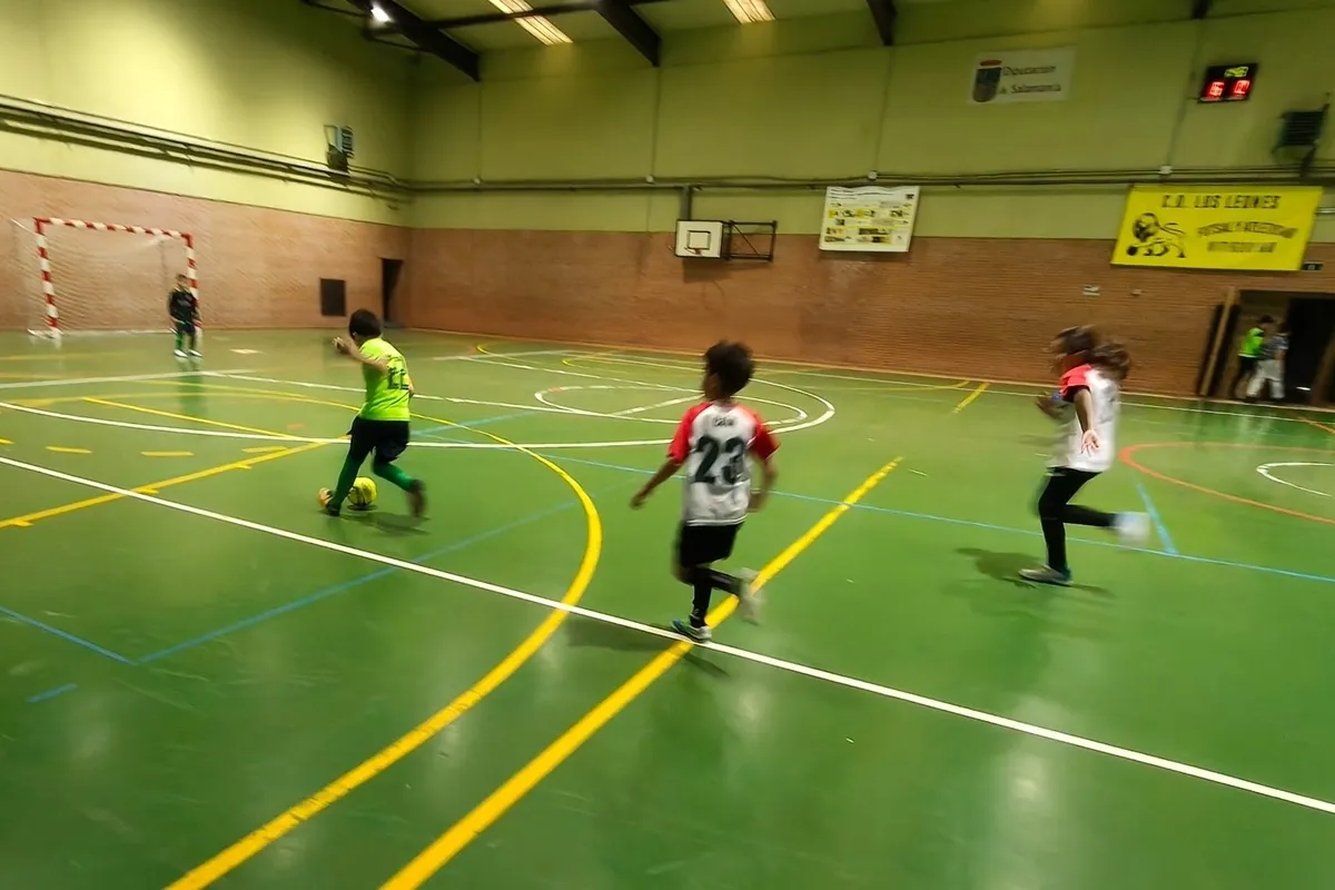 Partido amistoso de fútbol sala en Vitigudino entre el UD Vitigudino y Lumbrales 