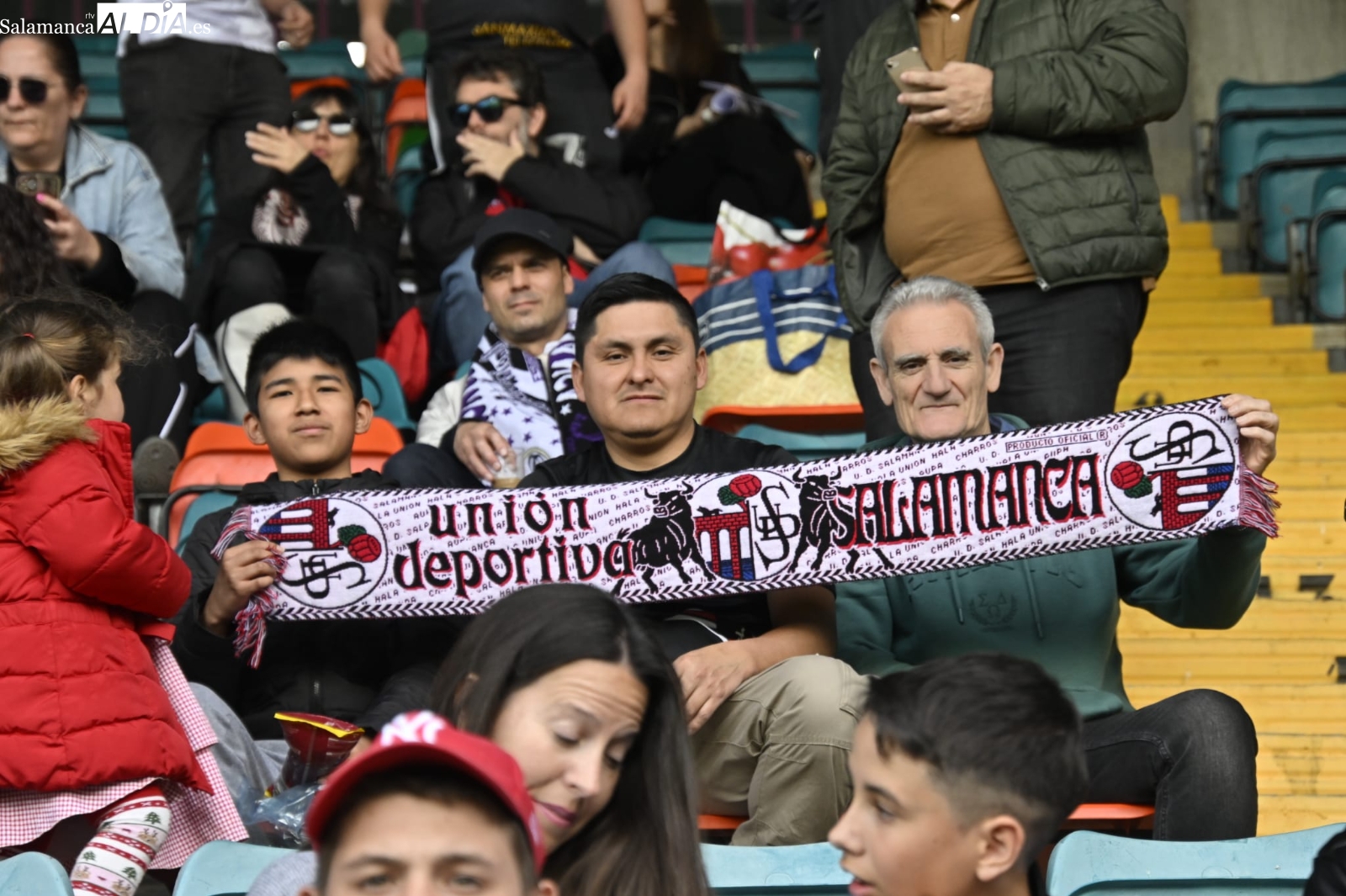 La afición del Salamanca UDS no se pierde el estreno de Jorge García en el banquillo (FOTOS)