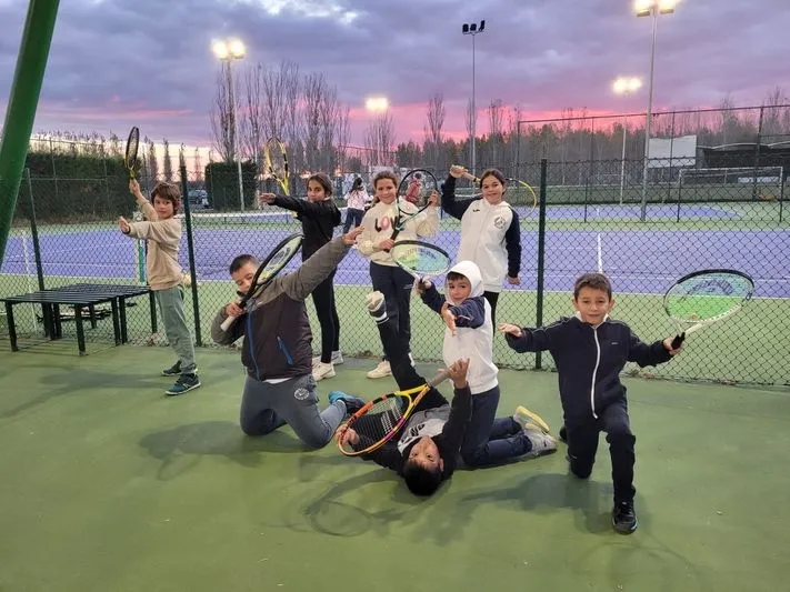 Foto 5 - El Club de Tenis y P&aacute;del de Alba de Tormes arranca 2025 con t&iacute;tulos y grandes retos por delante
