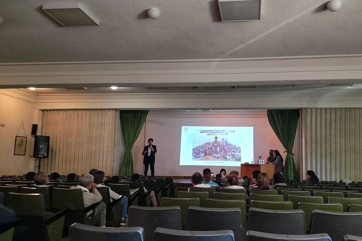 Presentación del libro 'Vive, a eso viniste', de Mario San Román, en Villavieja de Yeltes el pasado jueves 