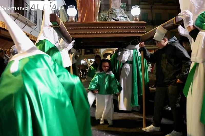 Foto 5 - Silencio y devoci&oacute;n en Mi&eacute;rcoles Santo