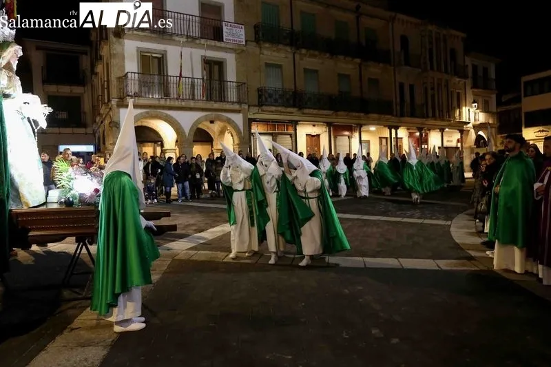 Foto 4 - Silencio y devoci&oacute;n en Mi&eacute;rcoles Santo