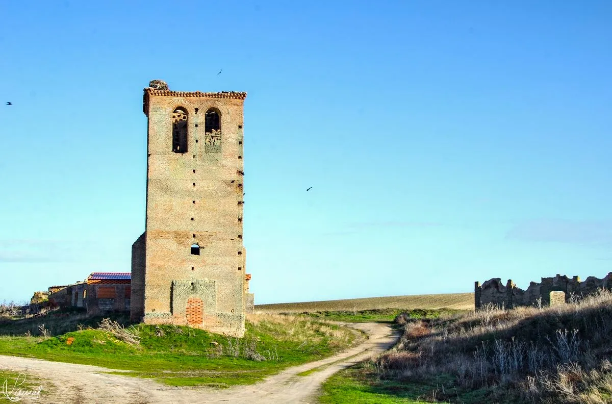 Antigua iglesia del Azud de Riolobos. Foto de Manuel Lamas