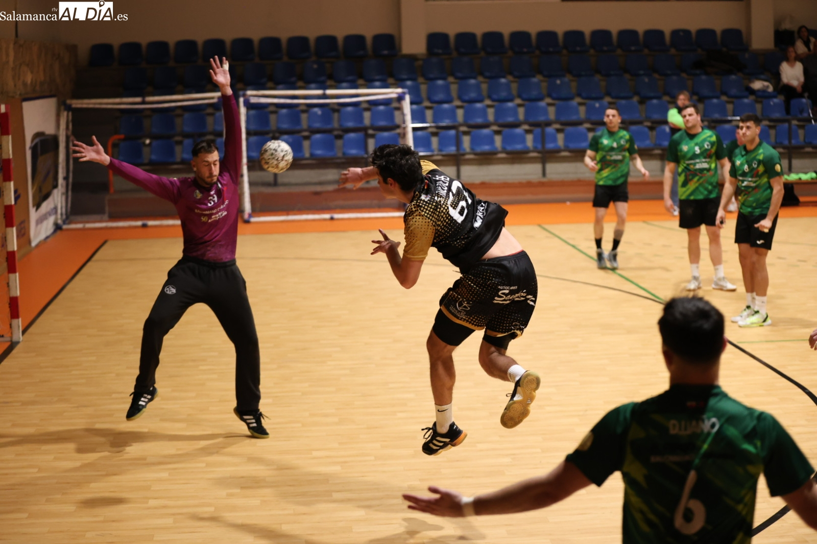 El BM Salamanca pierde en el último segundo con el Horizonte Atlética (28-27)