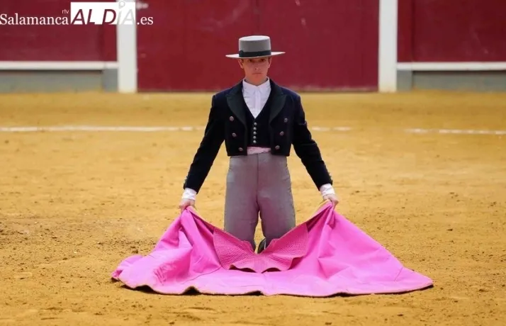 Foto 4 - Tres triunfos y un percance en la clase pr&aacute;ctica de la Escuela de Tauromaquia en Alba de Tormes