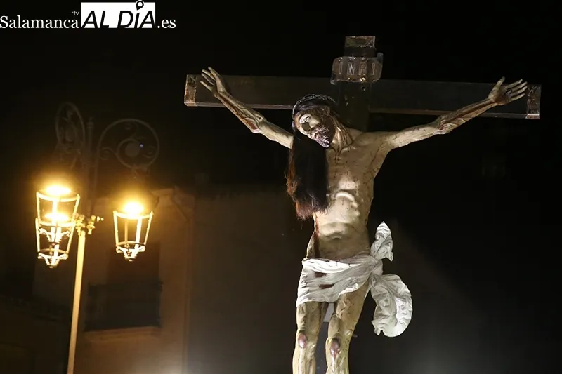 Foto 15 - Procesi&oacute;n del V&iacute;a Crucis de los J&oacute;venes