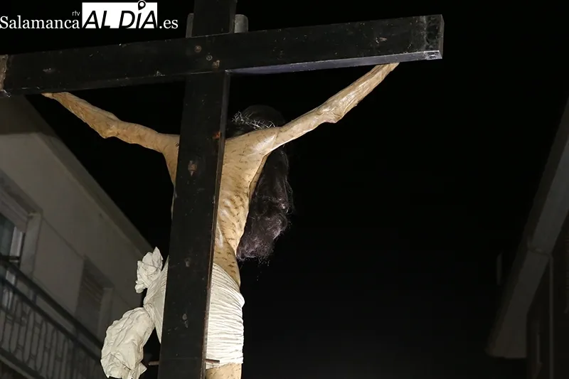 Foto 4 - Procesi&oacute;n del V&iacute;a Crucis de los J&oacute;venes