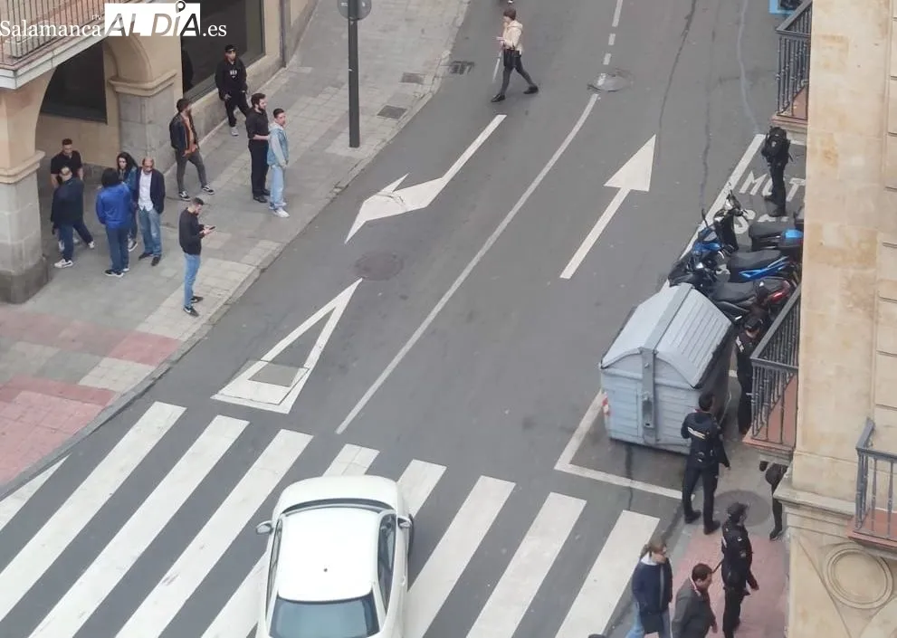 Llamativo despliegue policial en un 'after' de la Cuesta de Sancti Spíritus