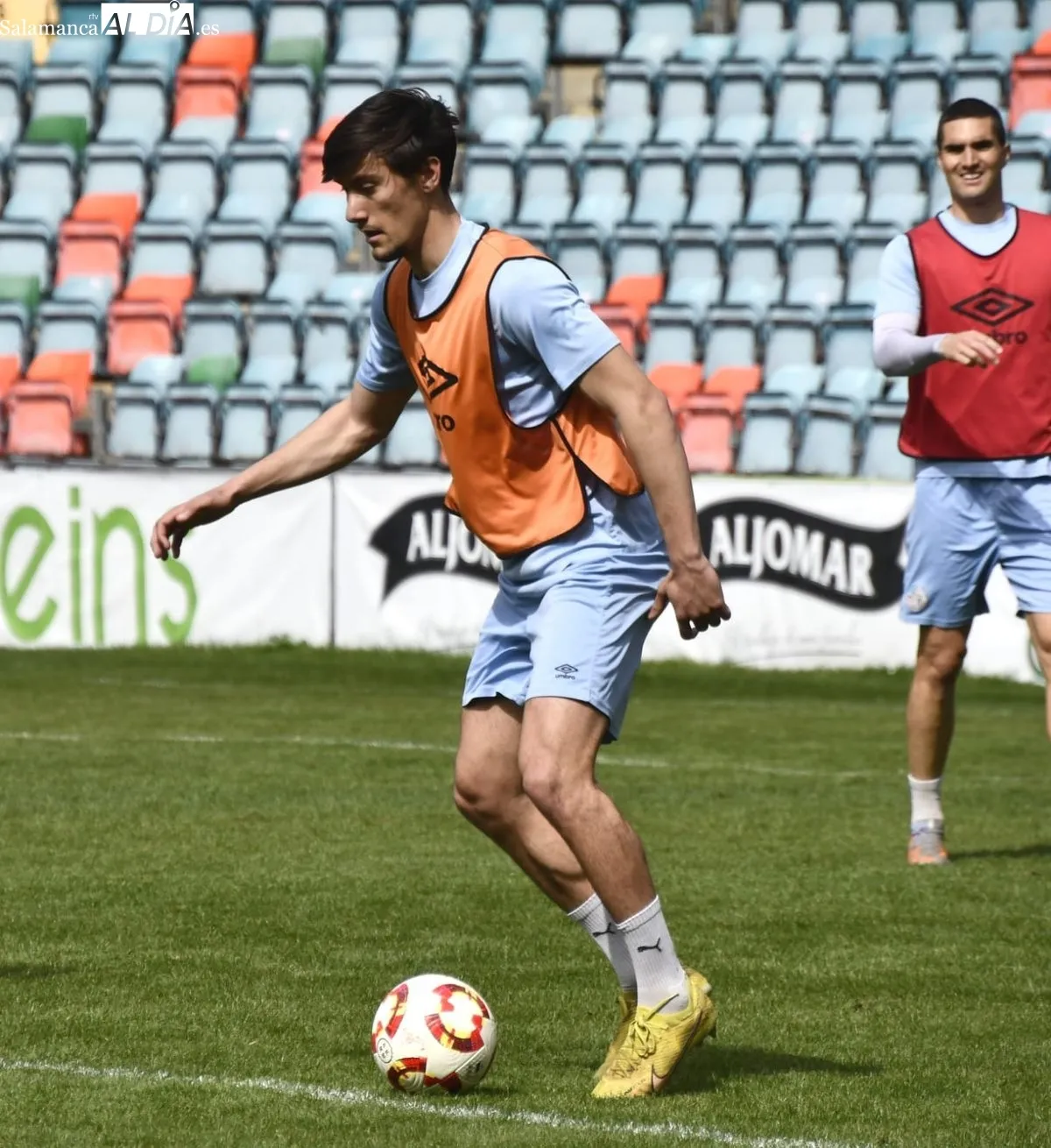 Entrenamiento del Salamanca CF UDS en El Helmántico 