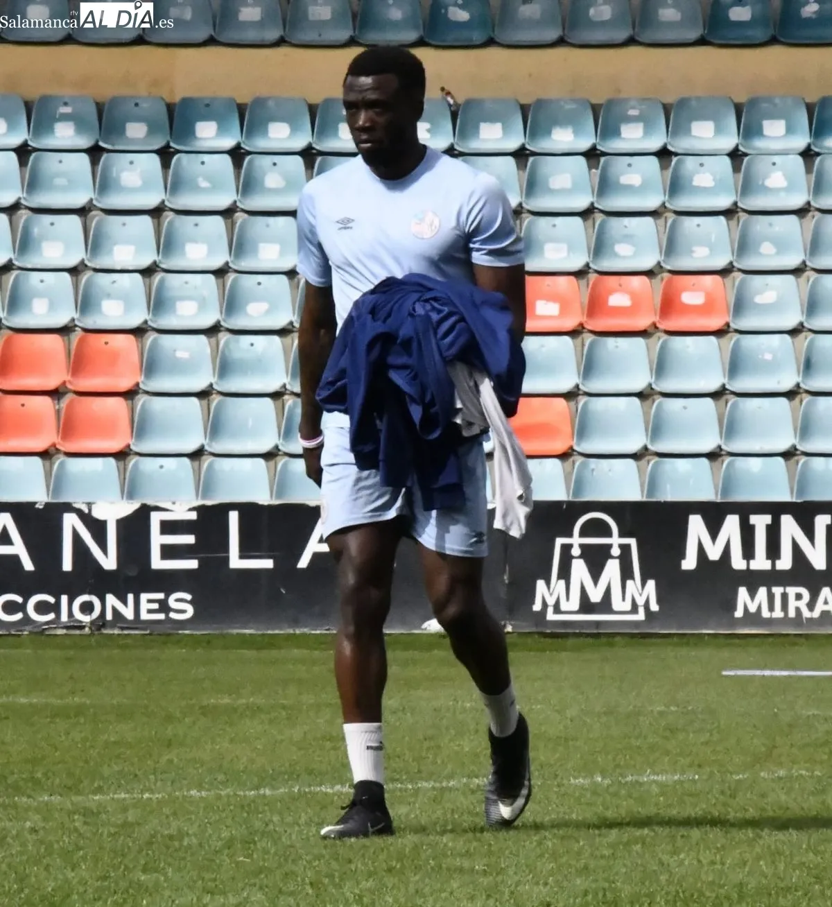 Entrenamiento del Salamanca CF UDS en El Helmántico 