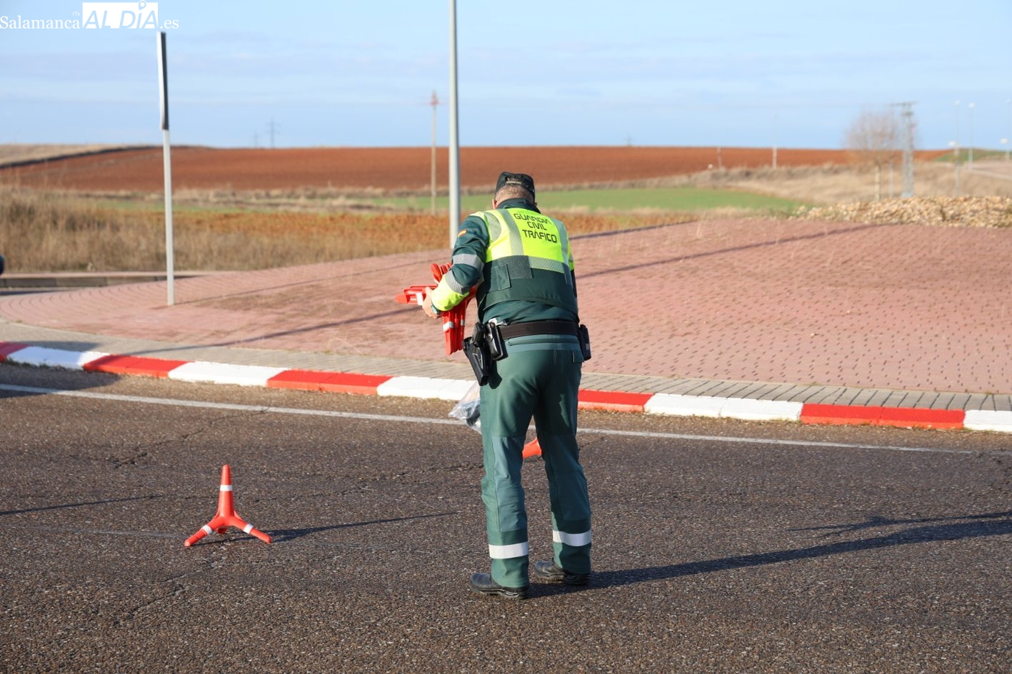 El acceso a la glorieta de Buenos Aires desde la Avenida de la Salle, cortado desde este domingo para facilitar el flujo de vehículos de la A-66 a la A-62