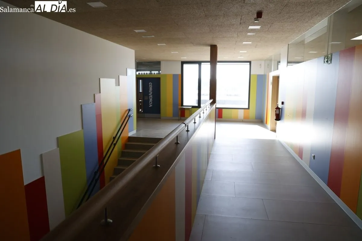 Inauguración del CEIP CRA Los Arapiles en Aldeatejada con la presencia del presidente de la Junta de Castilla y León, Alfonso Fernández Mañueco. Foto de David Sañudo