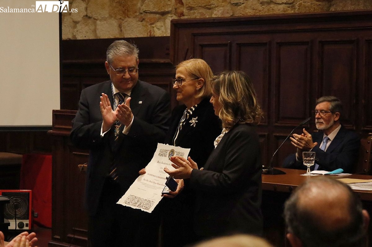 María Teresa Mories ingresa en la Real Academia de Medicina de Salamanca