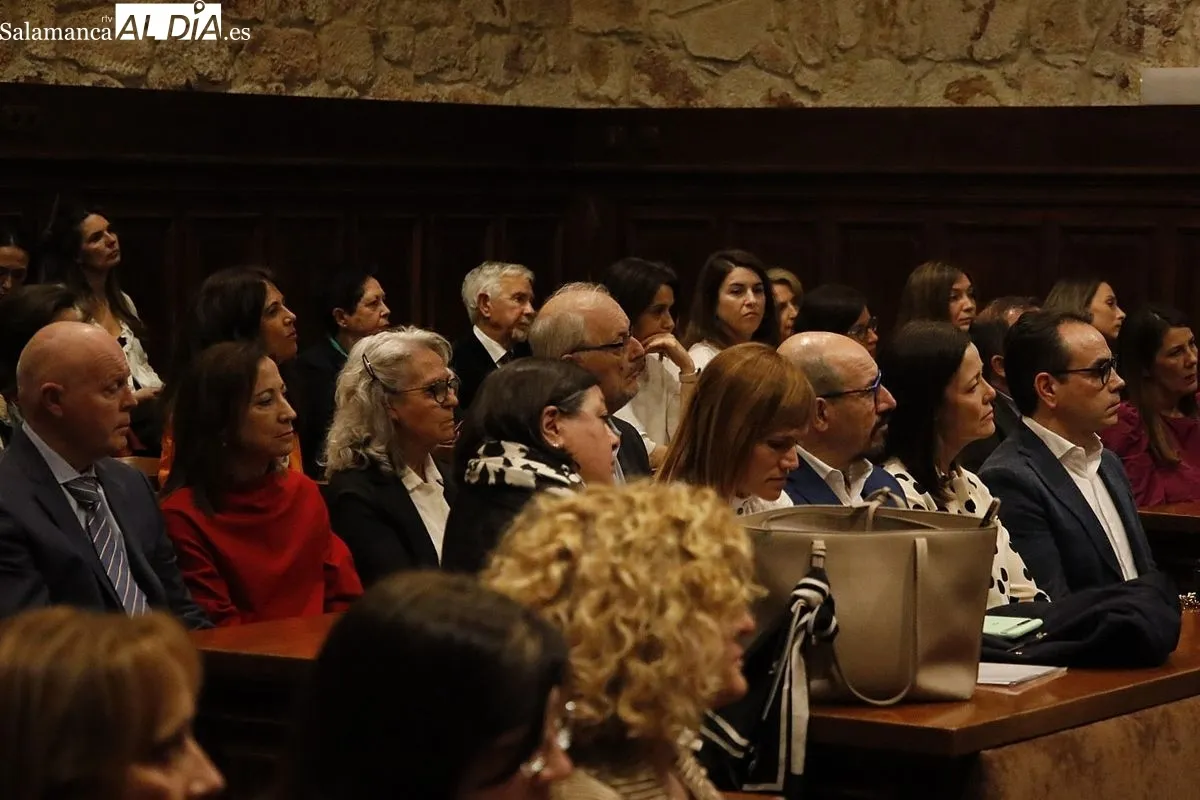 Ingreso de María Teresa Mories Álvarez en la Real Academia de Medicina de Salamanca | Fotos: David Domínguez
