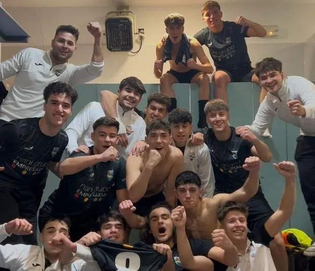 Foto 2 - La cantera del Alba de Tormes CF encara el tramo final de temporada con ilusi&oacute;n, aprendizaje y ambici&oacute;n