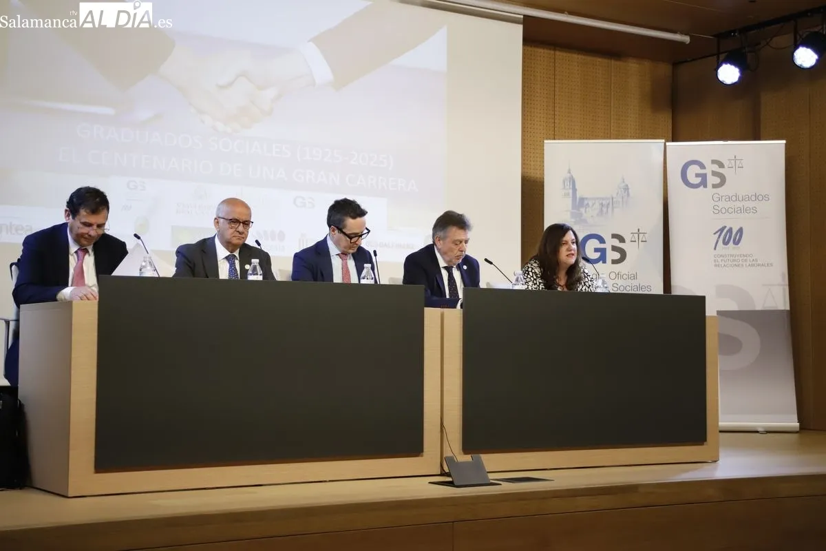 Jornada de homenaje en Salamanca del centenario de la carrera de Graduado Social. Foto de Ángel Puma