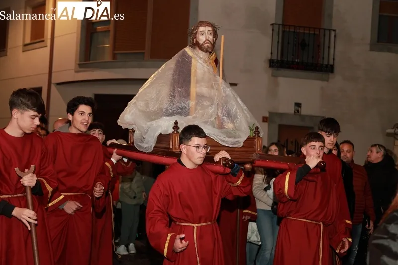 Foto 18 - La procesi&oacute;n de Jes&uacute;s Nazareno y Ecce Homo acorta su recorrido por la lluvia