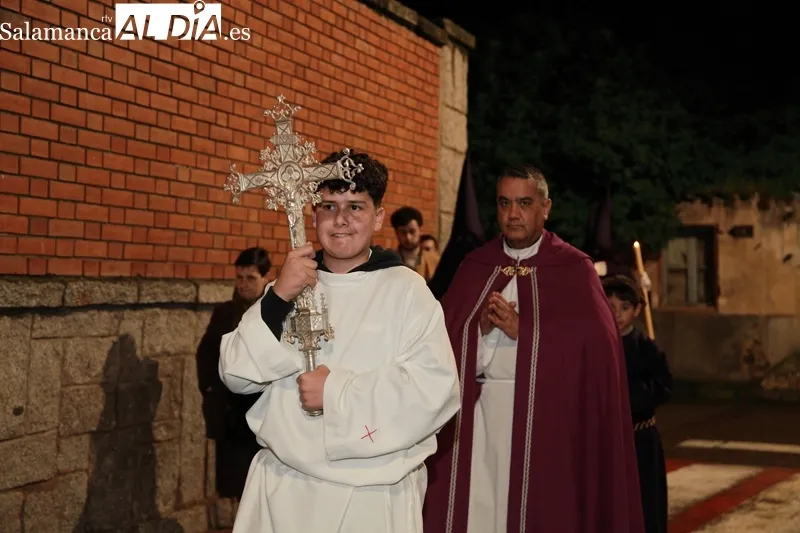Foto 15 - La procesi&oacute;n de Jes&uacute;s Nazareno y Ecce Homo acorta su recorrido por la lluvia