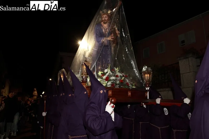 Foto 12 - La procesi&oacute;n de Jes&uacute;s Nazareno y Ecce Homo acorta su recorrido por la lluvia
