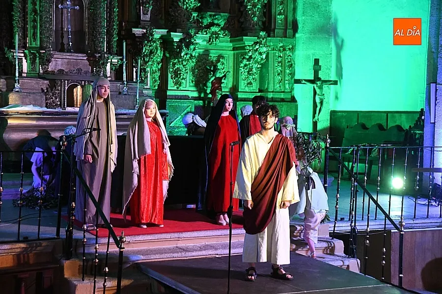 Representación de la Pasión de Cristo por El Manantial en El Bodón/ Fotos: Adrián M.Pastor